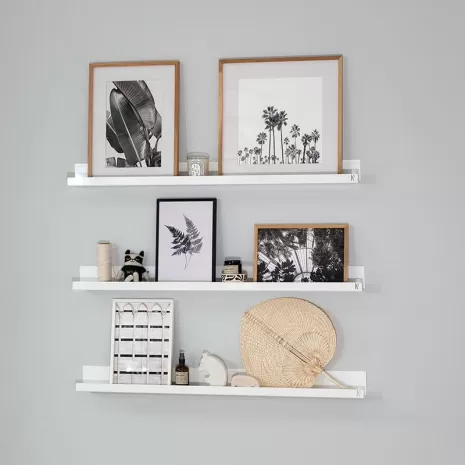 Étagère murale porte-cadres avec rebord intégré pour maintenir vos cadres - Noir mat fine texture