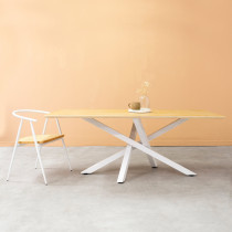 L' Ambitieux Ripaton ✓ Disponible en taille S ou en taille M✓ Adapté à vos tables de 140 à 300 cm de long✓ Solide, il supporte 3