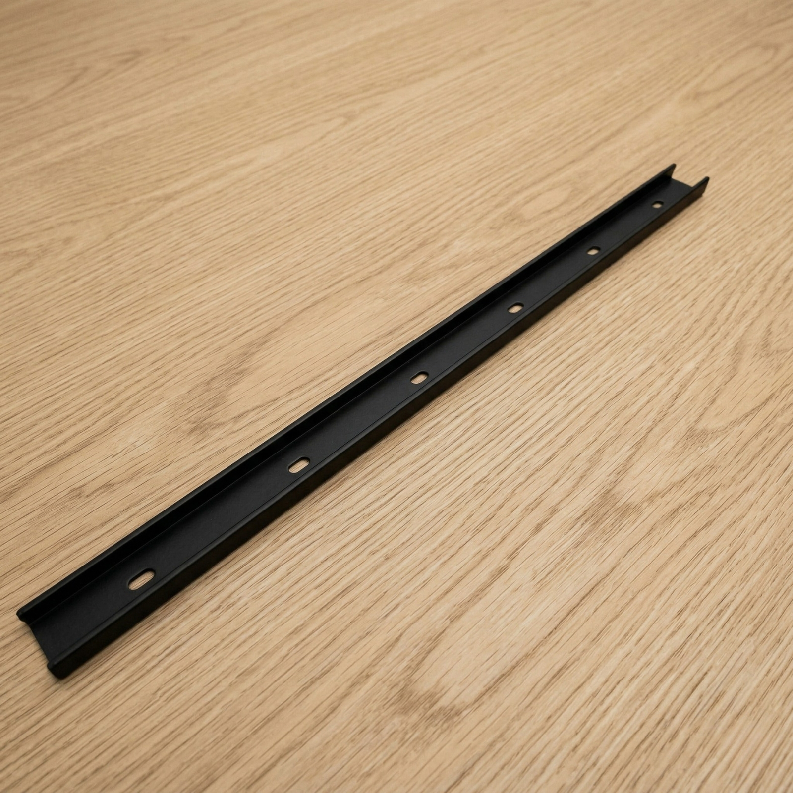 Instant Racking Rack Stiffener Steel U-profile stiffener for tabletop and worktop